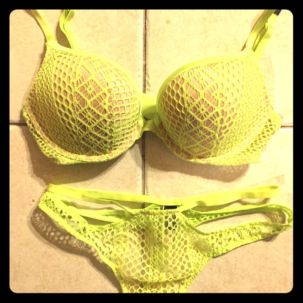 Lingerie set!